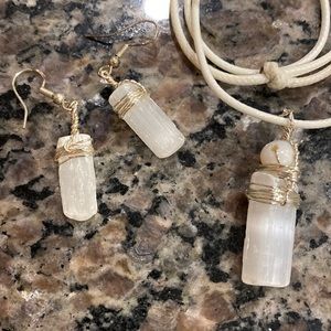 Handmade never worn RAW SELENITE EARRINGS AND NECKLACE SET ✨💎✨